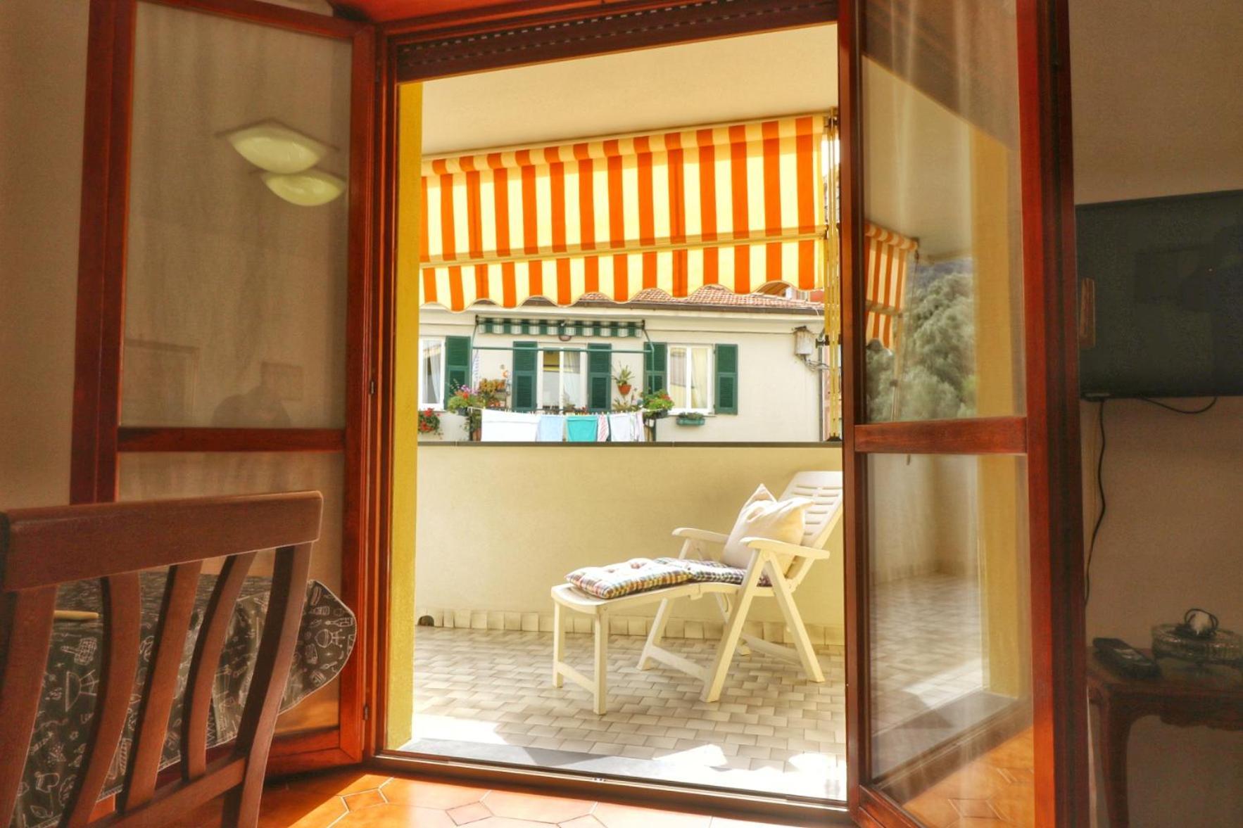 Al Numero 4 Levanto Exterior photo