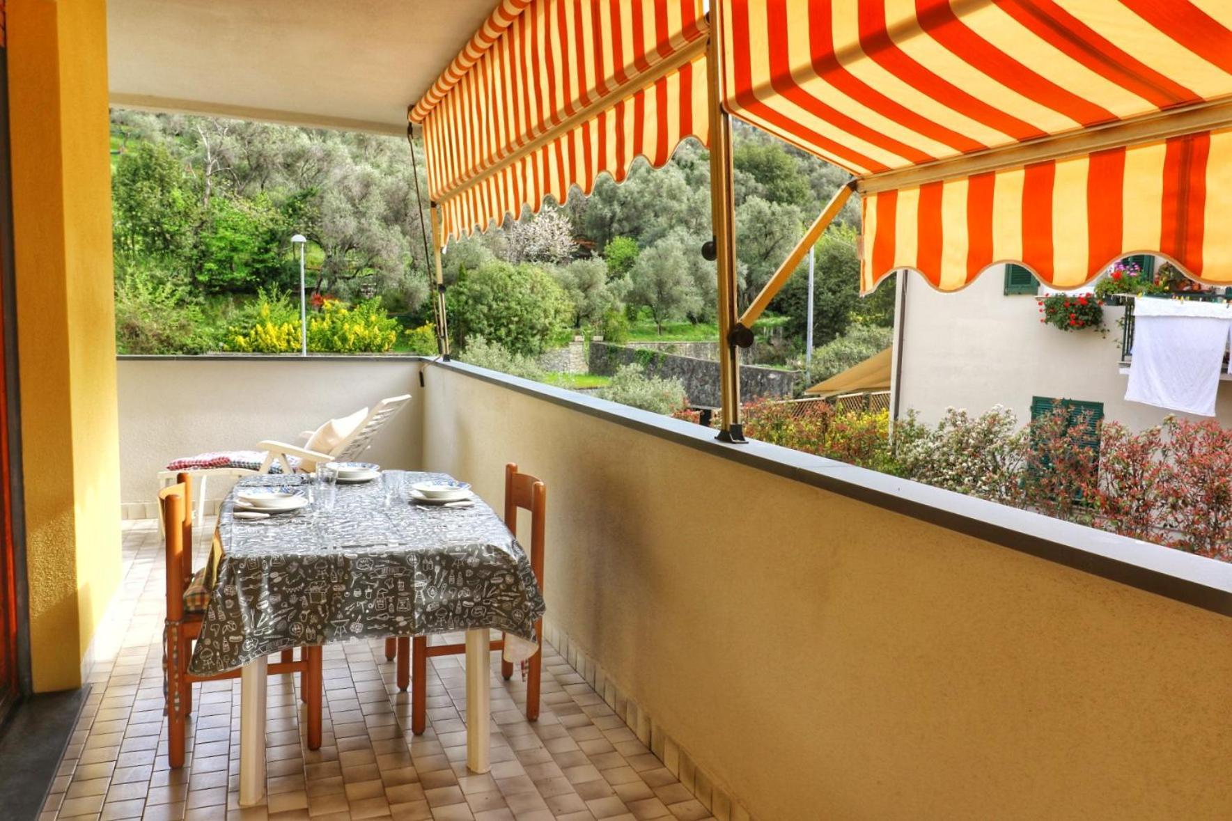 Al Numero 4 Levanto Exterior photo